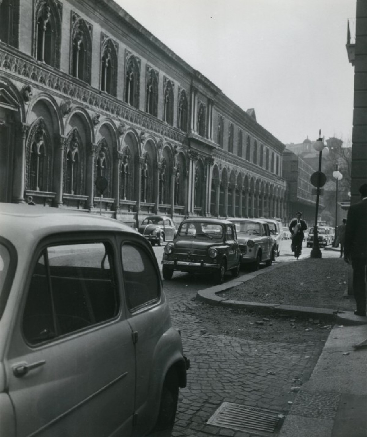 Università Statale Via Festa del Perdono